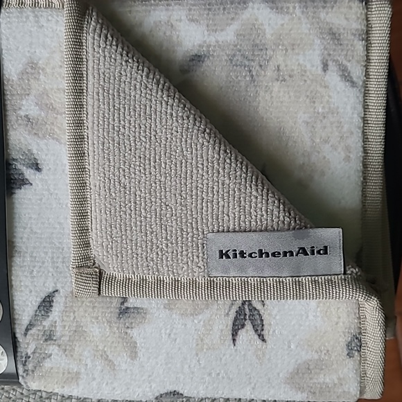 KitchenAid Reversible Drying Mats - Picture 3 of 8